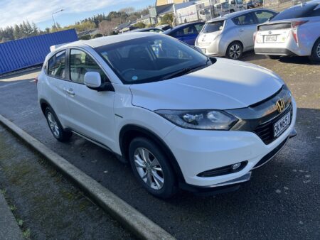 2017 Honda Vezel Hybrid X Honda Sensing